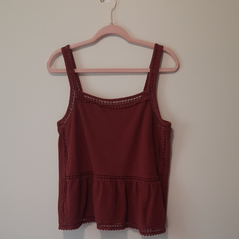 Point Sur Maroon Lace-Trim Tank Top
